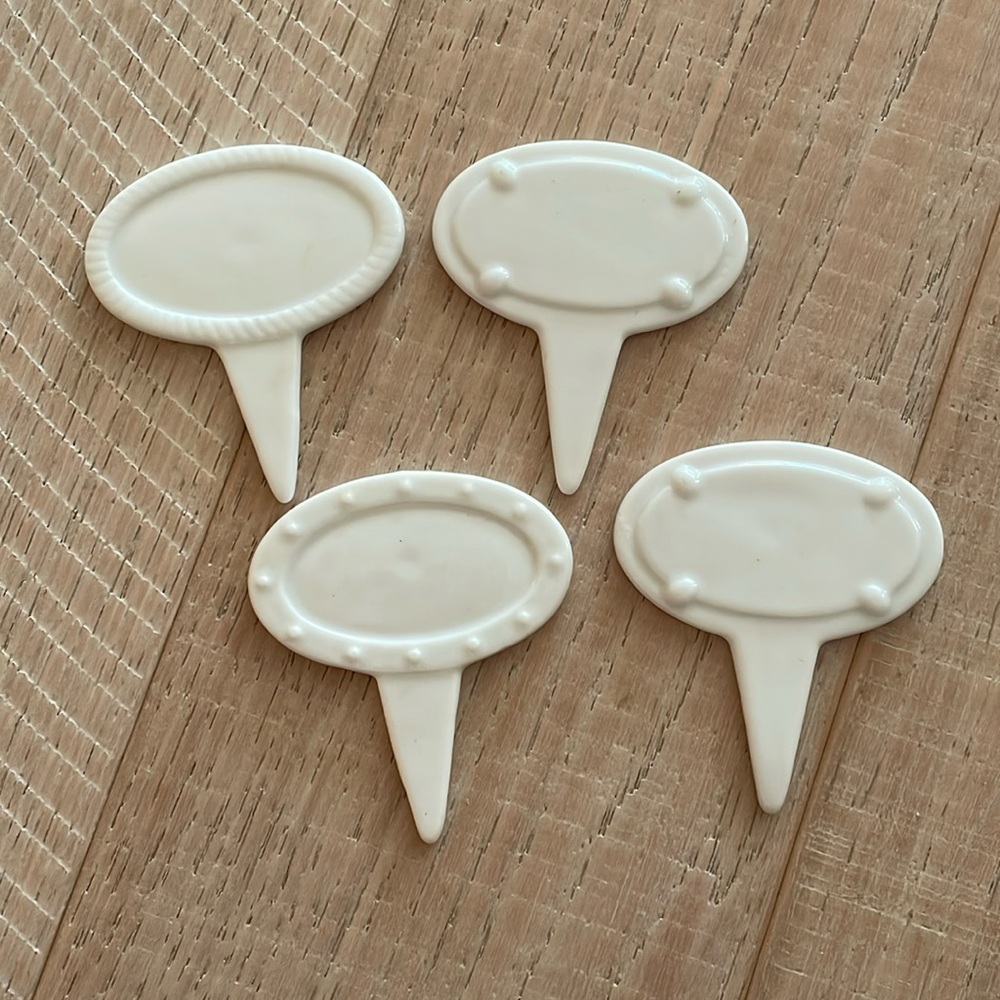 Porcelain ceramic Cheese Stakes. Napa Style.